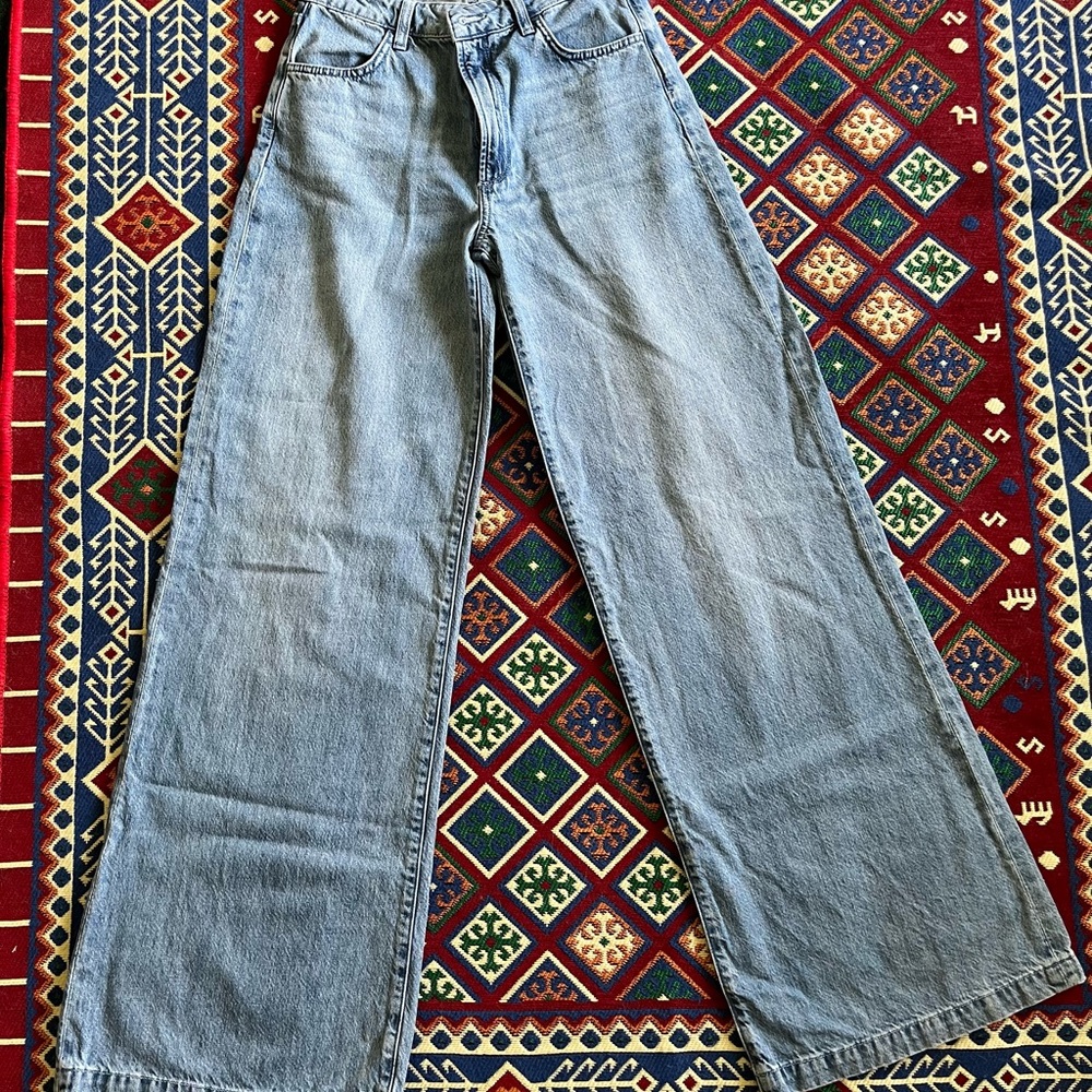 Wide Leg Light Blue Jeans